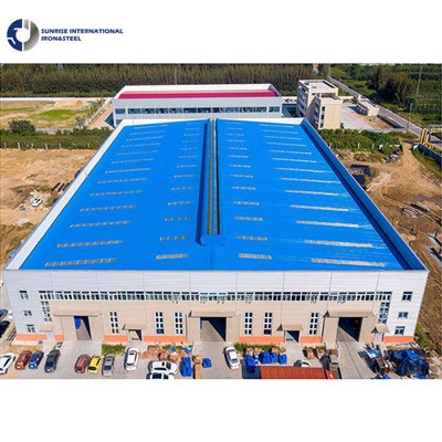 Suuri span teräsrakenteen rakennus